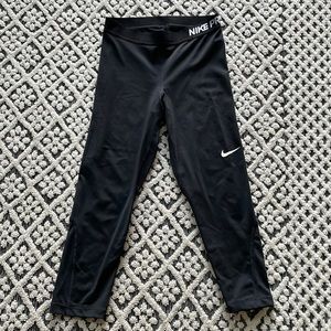 Nike Capris Leggings, Size Medium